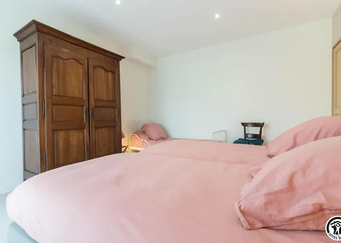 Les Amandiers Du Casteras * Saint-Clar-de-Riviere